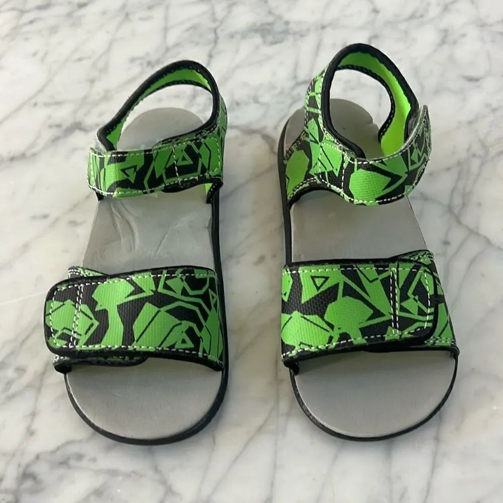 See Kai Run Toddler Boy’s size 12 Water Friendly Sandals